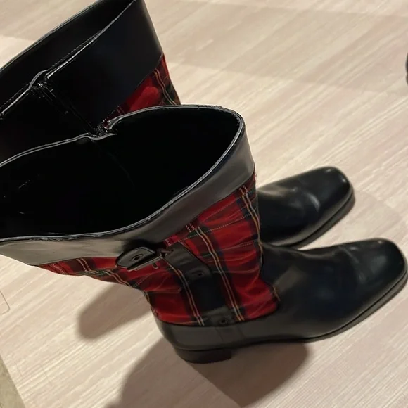 Women’s Tartan Riding Boots - Picture 3 of 11